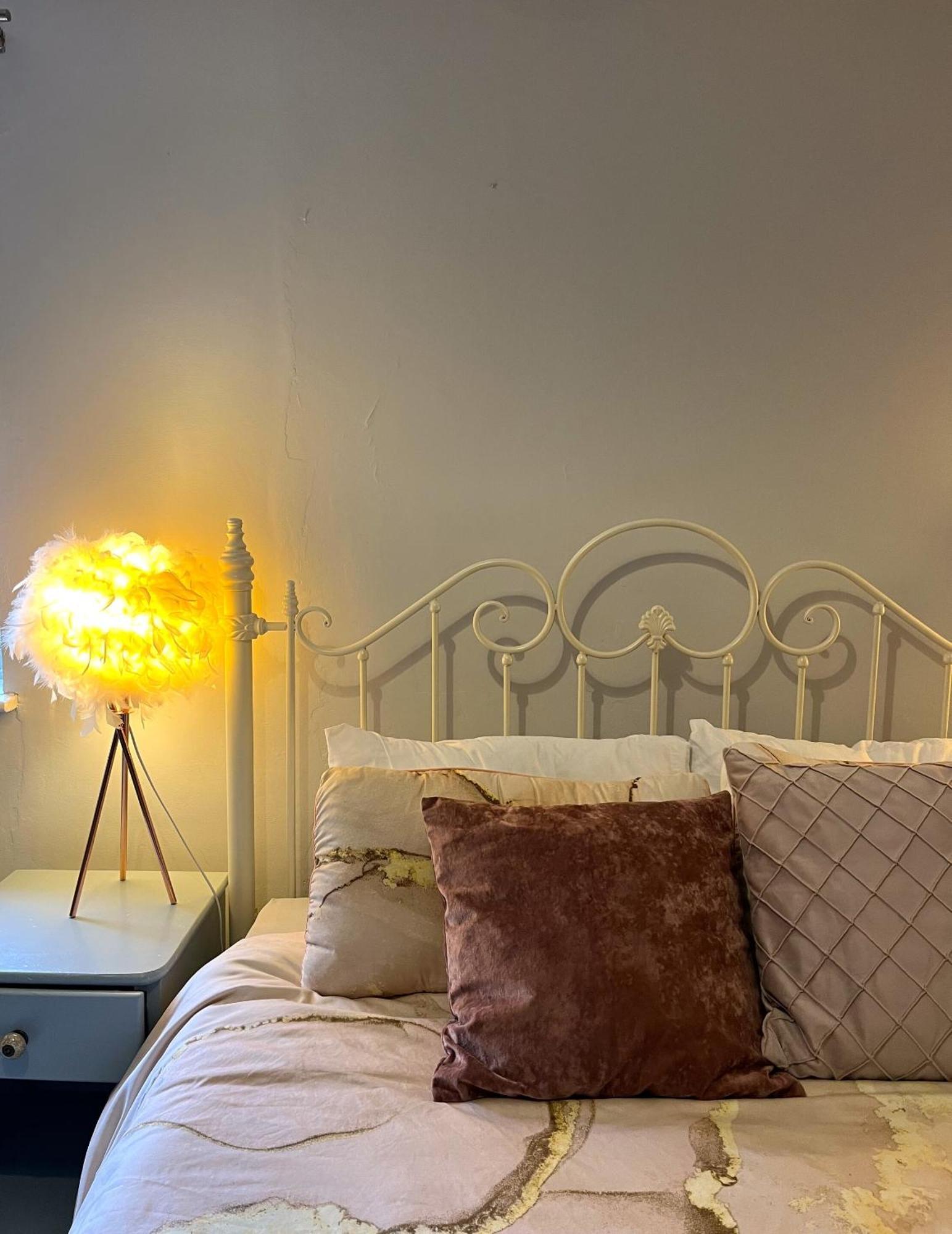 Charming Cottage Retreat With Garden - Sleeps 12 Μπρίστολ Εξωτερικό φωτογραφία