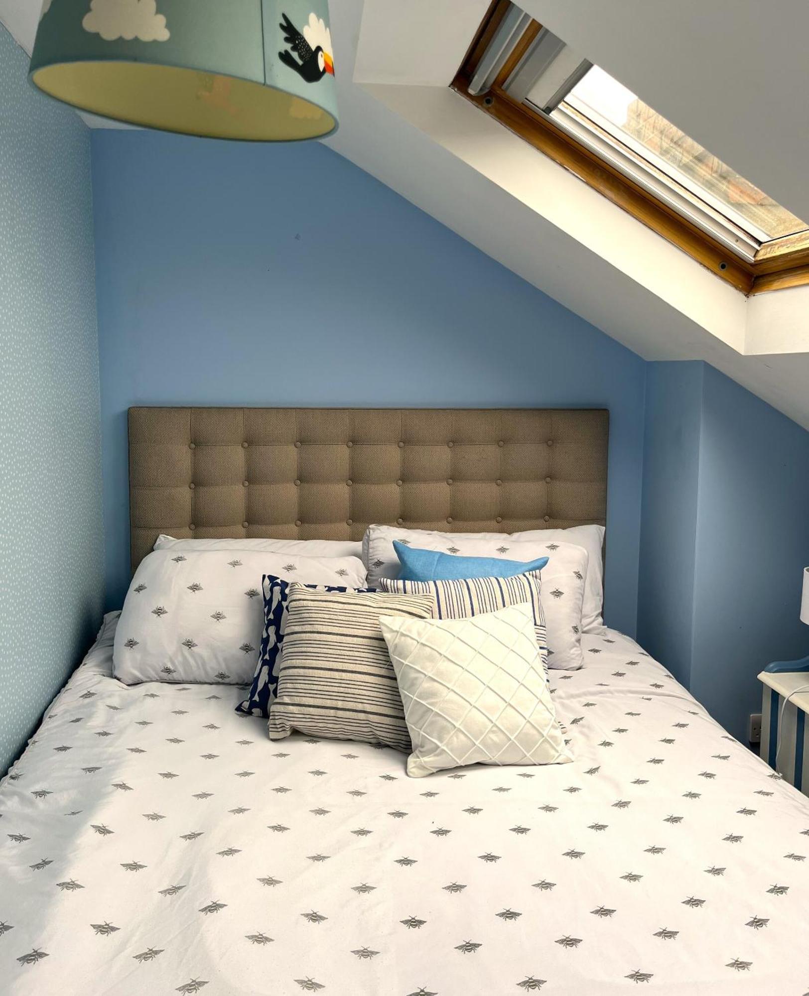 Charming Cottage Retreat With Garden - Sleeps 12 Μπρίστολ Εξωτερικό φωτογραφία